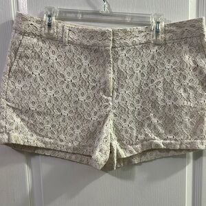LOFT Cream/tan size 14 Waist Lace Shorts Excellent condition